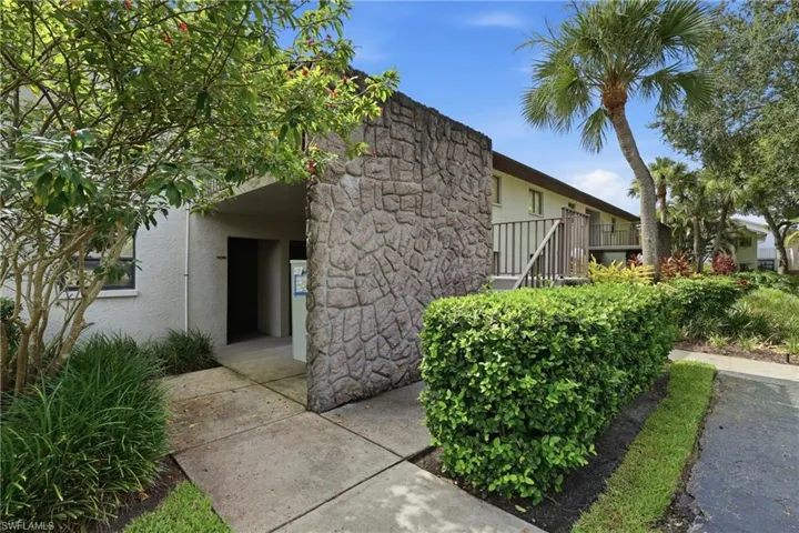 10 Beth Stacey Blvd 206, Lehigh Acres, Florida 33936