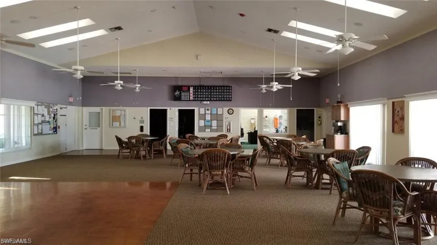 Clubhouse w/mnmnt offices, library, kitchen, pro shop