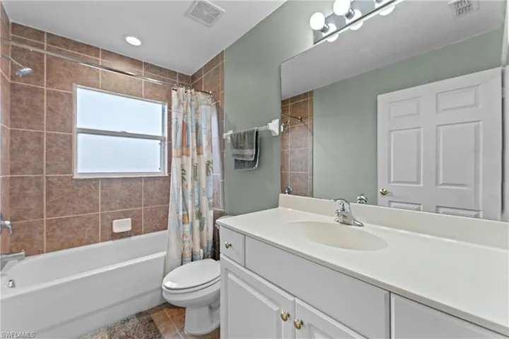 190 Pennfield St, Lehigh Acres, Florida 33974