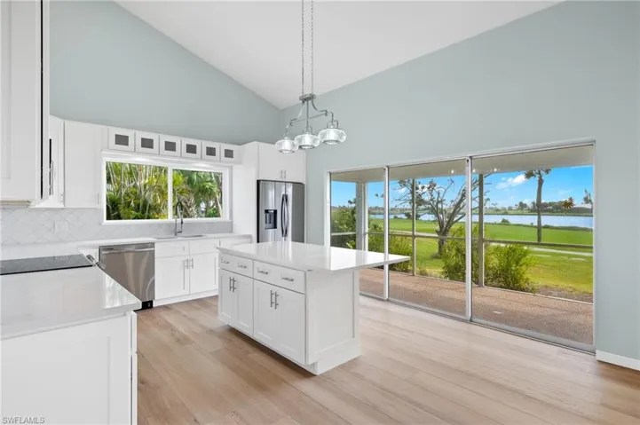 Kitchen/Lake Views