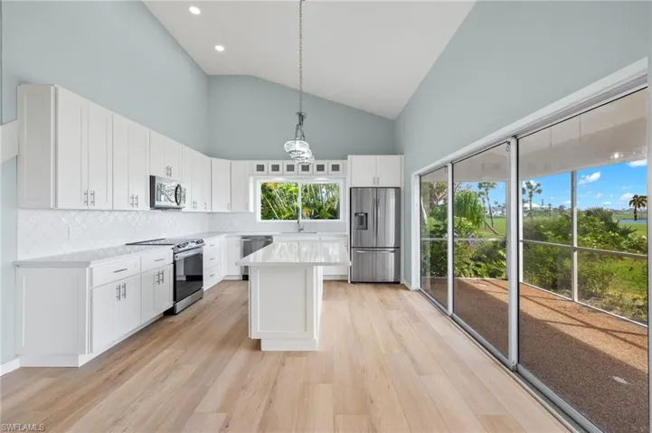 Kitchen/Custom Cabinets