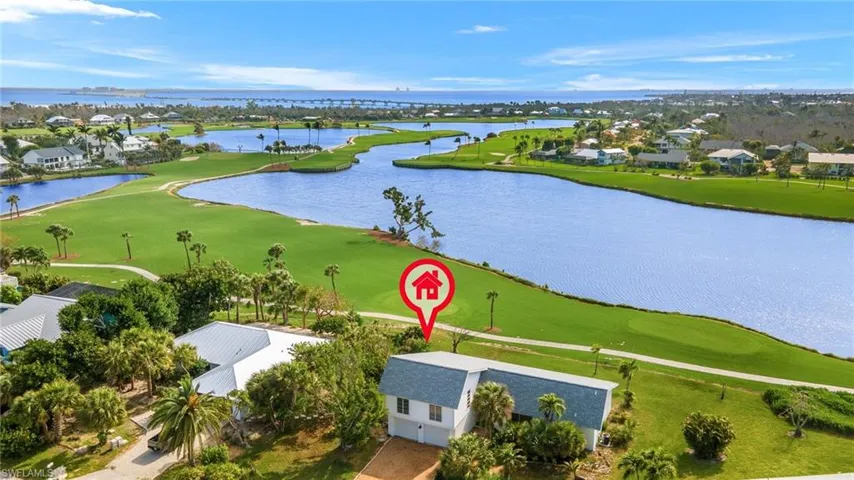 Aerial View/Long Lake Views