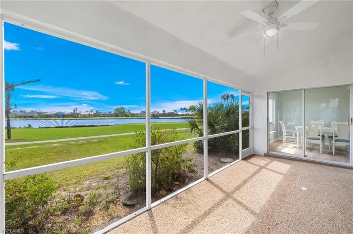 Screeneed Lanai/Lake Views