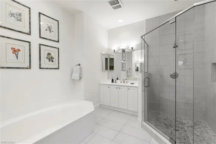 9205  Museo  CIR, Naples, FL 34114