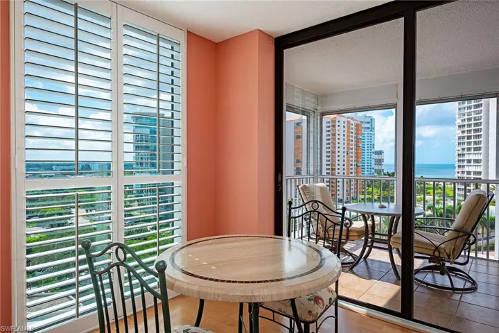 4401  Gulf Shore N BLVD, Naples, FL 34103