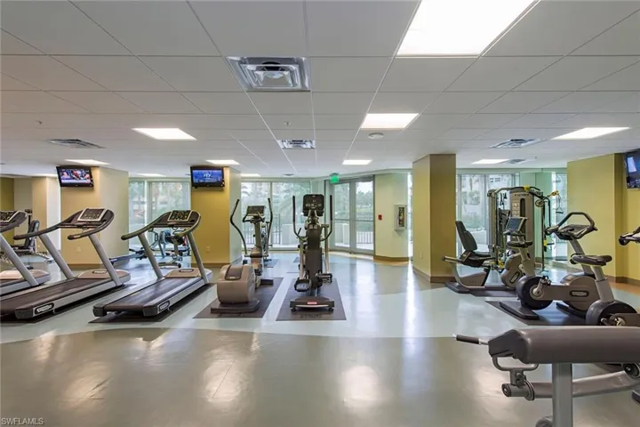 4401  Gulf Shore N BLVD, Naples, FL 34103