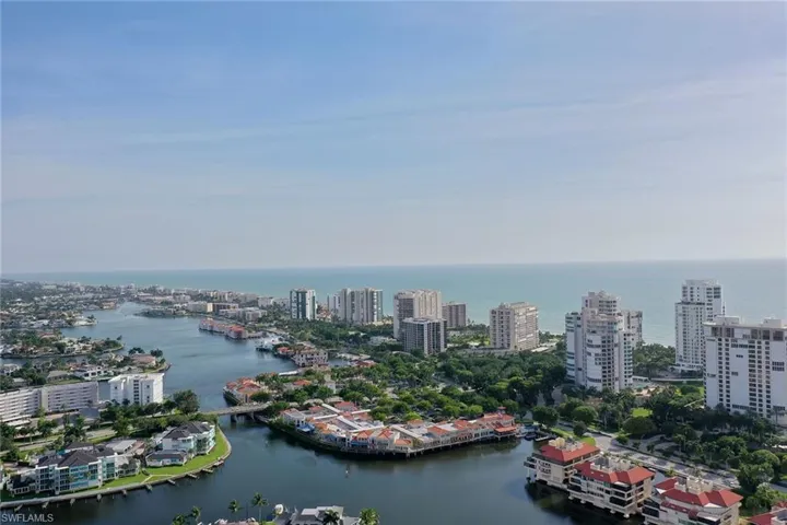 4401  Gulf Shore N BLVD, Naples, FL 34103