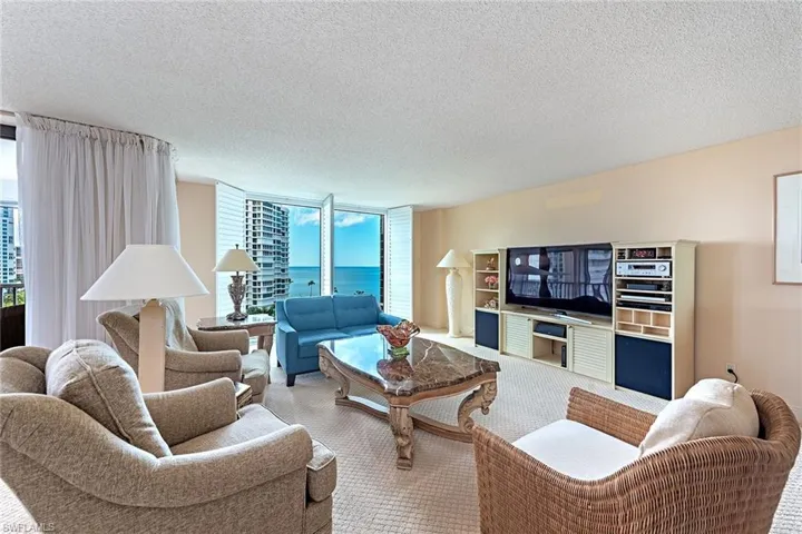 4401  Gulf Shore N BLVD, Naples, FL 34103