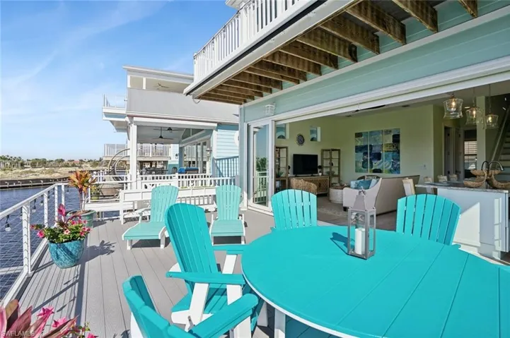 Large Deck with outdoor lounge & dining space