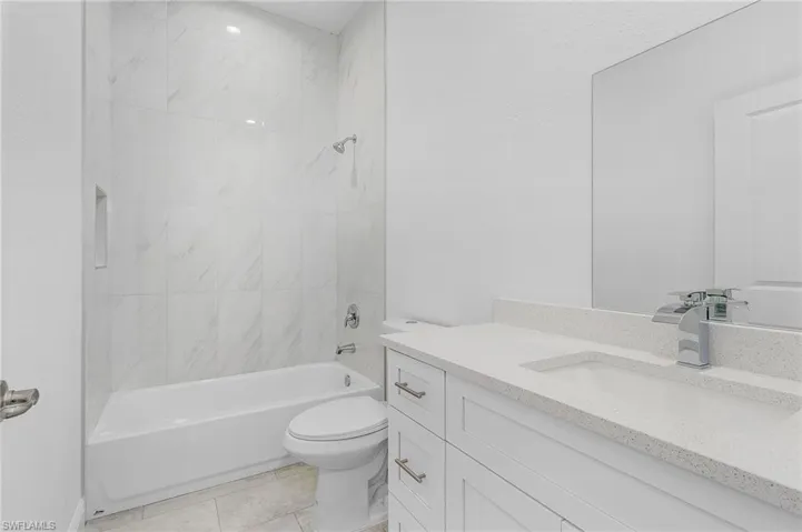 9027  Maywood  CIR, Labelle, FL 33935