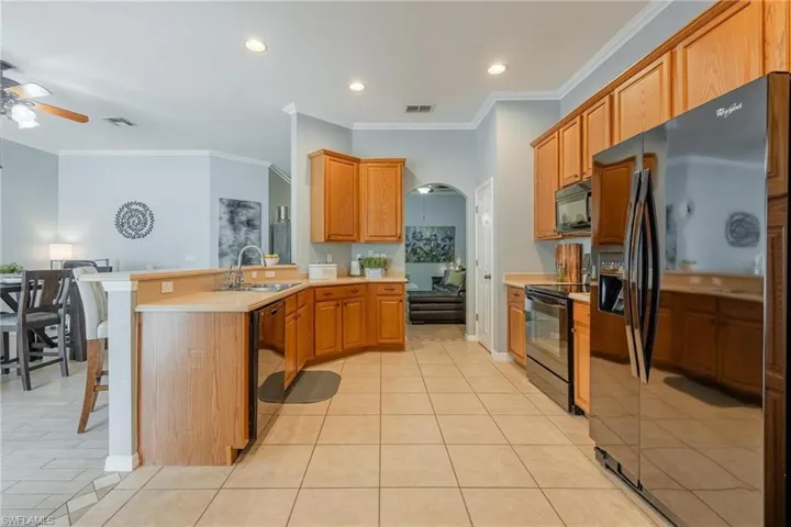 11404  Lake Cypress  LOOP, Fort Myers, FL 33913