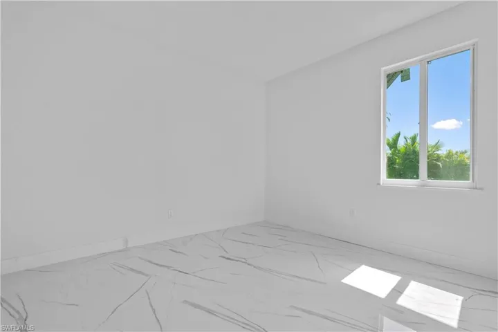 Guest Bedroom #1