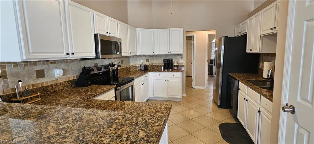 1923 Sw 26th St, Cape Coral, Florida 33914