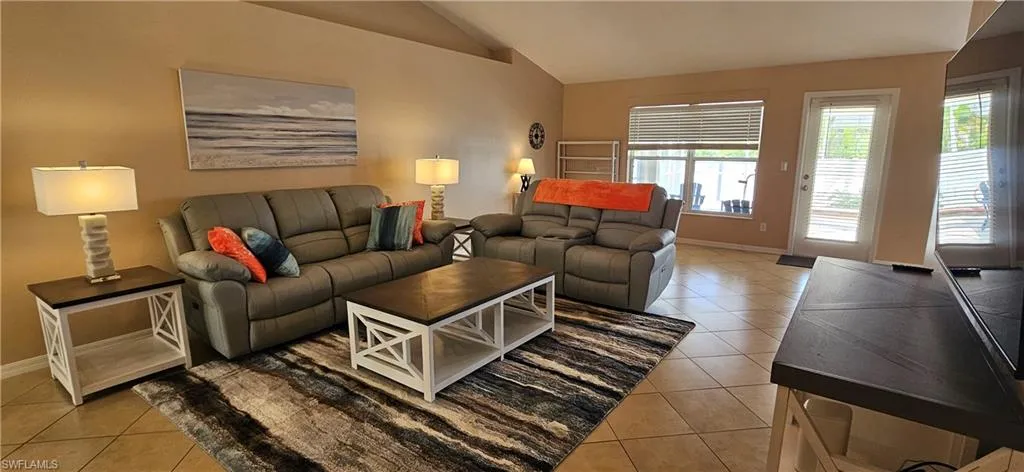 1923 Sw 26th St, Cape Coral, Florida 33914
