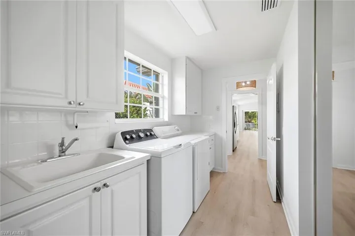5606 Eleuthera Way, Naples, Florida 34119