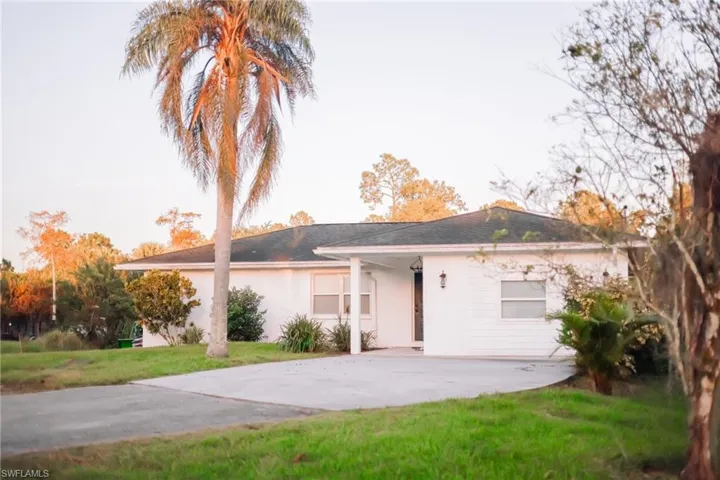 1480  17th SW ST, Naples, FL 34117