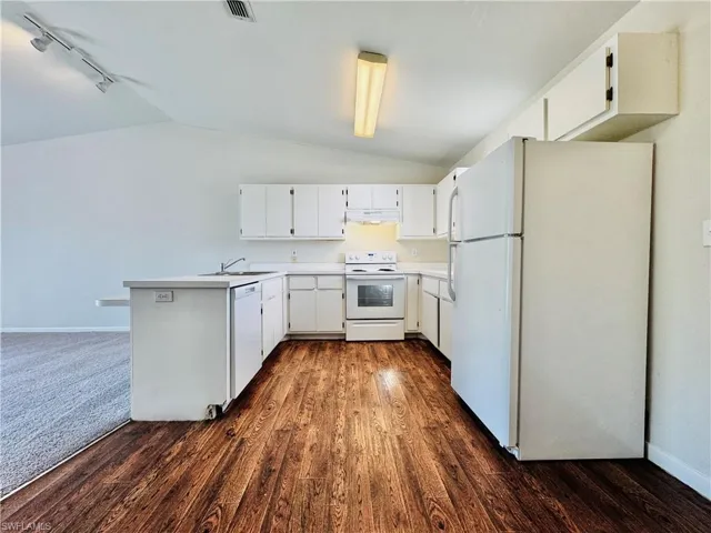 19045  Holly  RD, Fort Myers, FL 33967