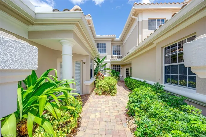3975  Deer Crossing  CT, Naples, FL 34114