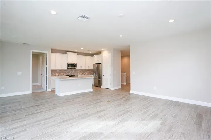 2626 Seychelles Cir 1405, Naples, Florida 34112