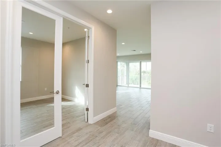 2626 Seychelles Cir 1405, Naples, Florida 34112