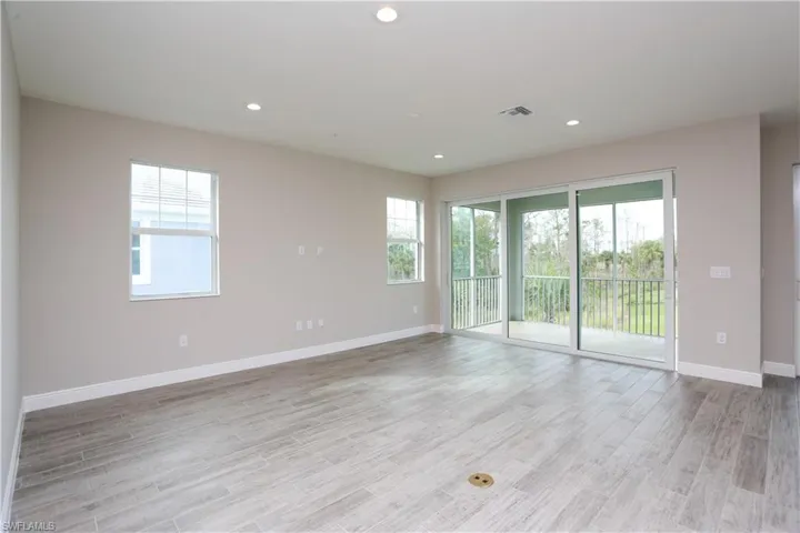 2626 Seychelles Cir 1405, Naples, Florida 34112