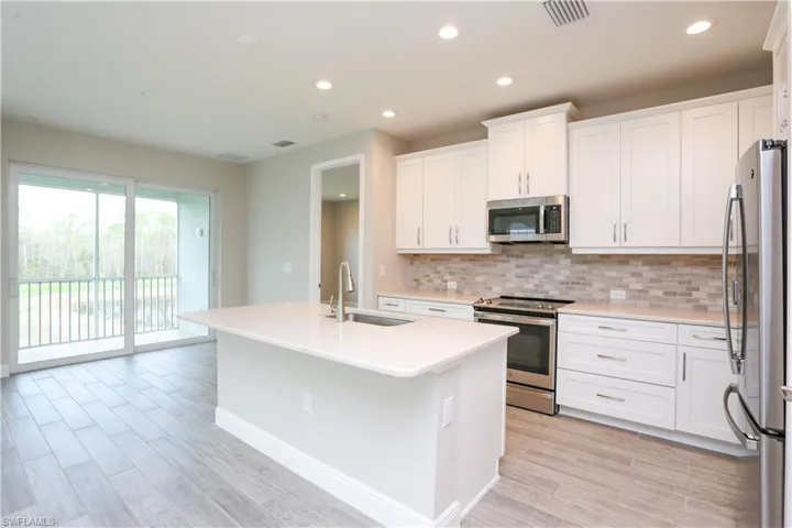 2626 Seychelles Cir 1405, Naples, Florida 34112
