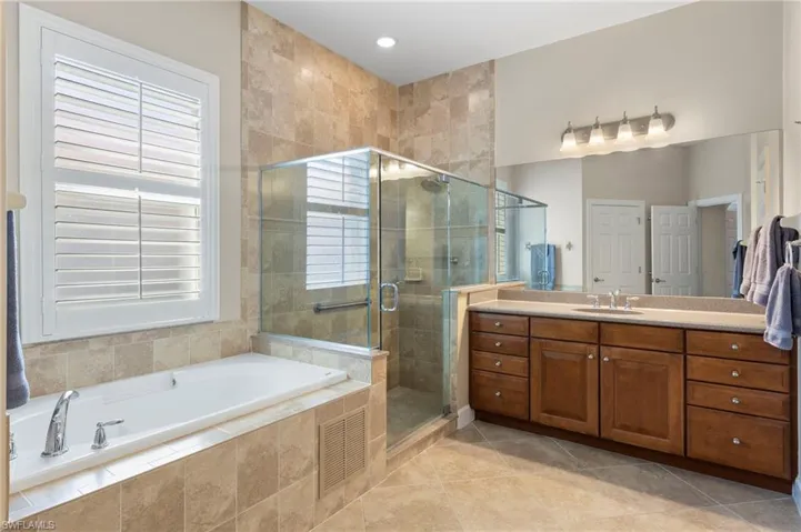13037  Simsbury  TER, Fort Myers, FL 33913