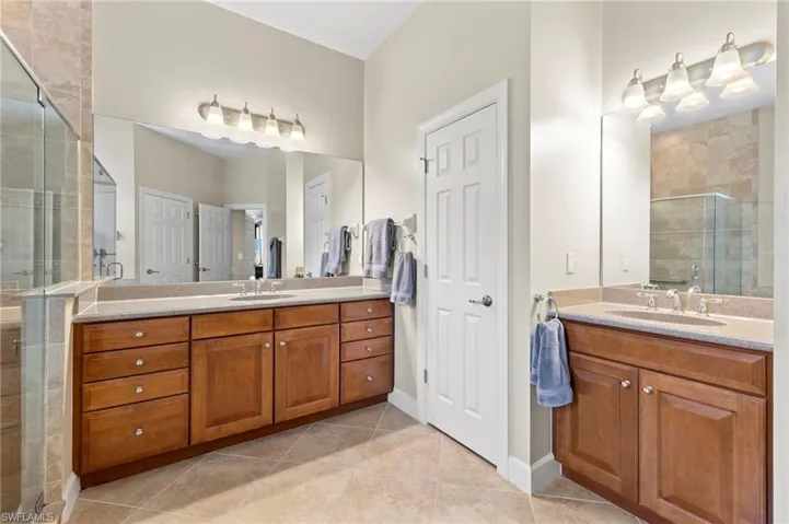 13037  Simsbury  TER, Fort Myers, FL 33913