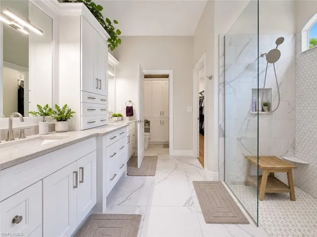 27549 Riverbank Dr, Bonita Springs, Florida 34134