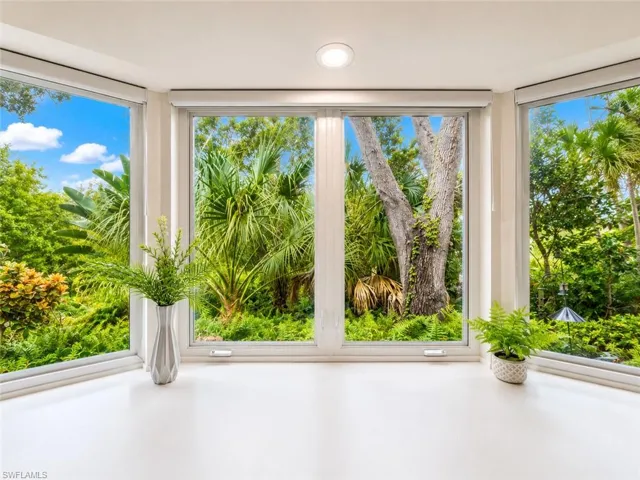 27549 Riverbank Dr, Bonita Springs, Florida 34134