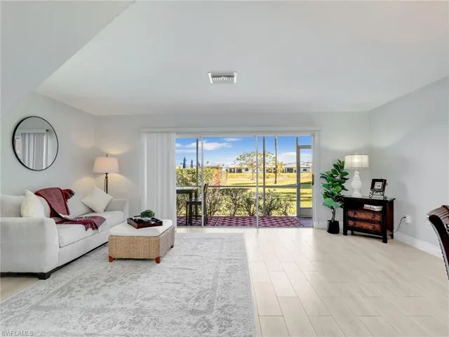 25484  Cockleshell  DR, Bonita Springs, FL 34135