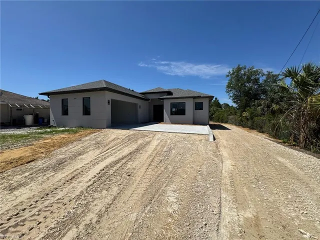 2741  41st NE AVE, Naples, FL 34120