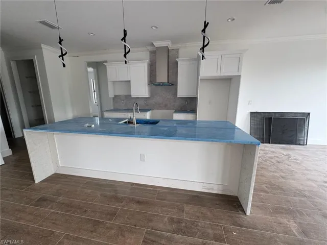 2741  41st NE AVE, Naples, FL 34120