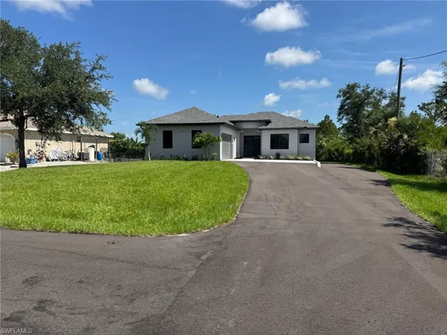 2741 41st Ave Ne, Naples, Florida 34120