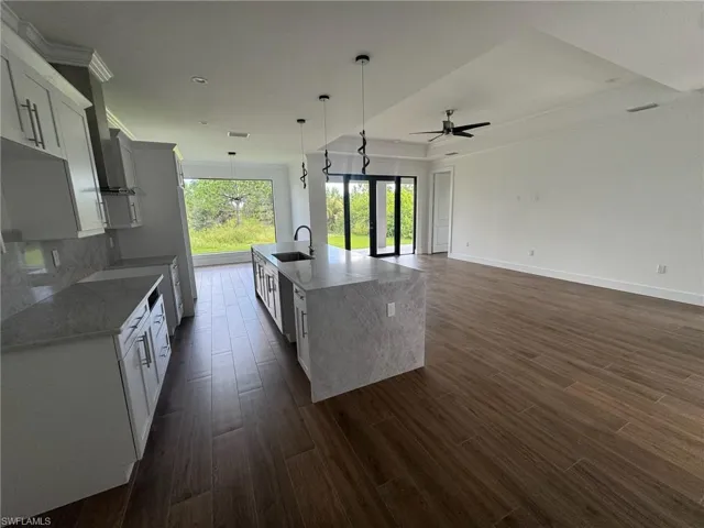 2741 41st Ave Ne, Naples, Florida 34120
