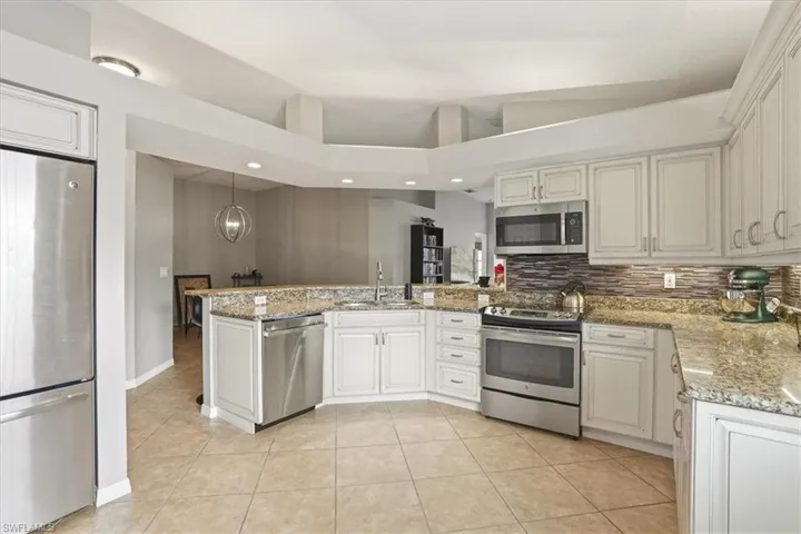 6829  Satinleaf S RD, Naples, FL 34109