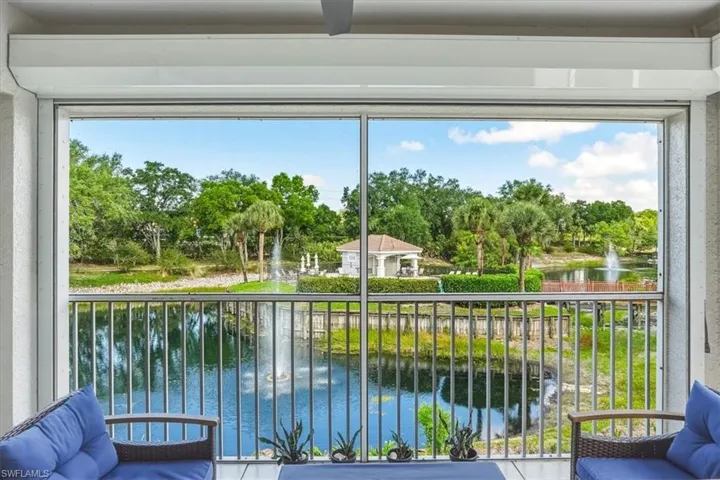 6829 Satinleaf Rd S 204, Naples, Florida 34109
