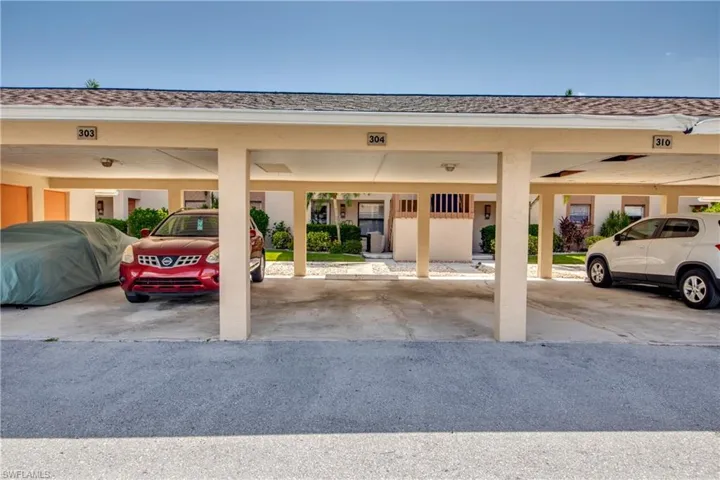 1 Assigned Covered Parking & ample guest space use