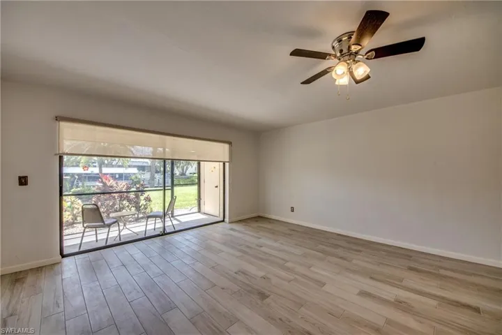 Looking toward screened lanai