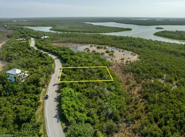 822  Whiskey Creek  DR, Marco Island, FL 34145