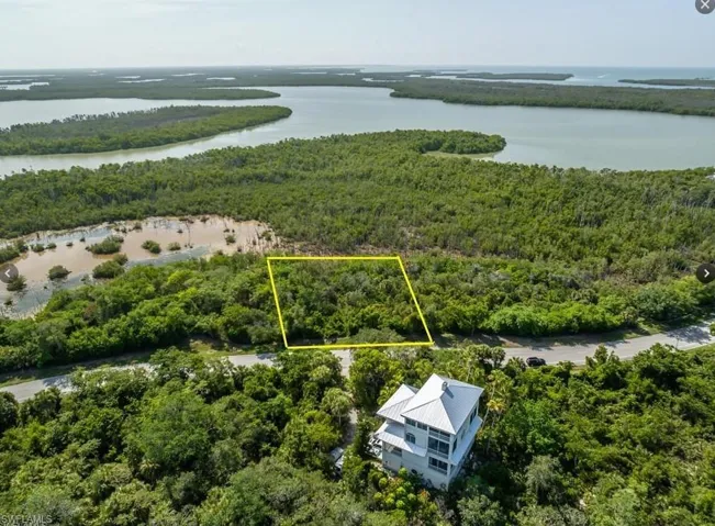 822  Whiskey Creek  DR, Marco Island, FL 34145