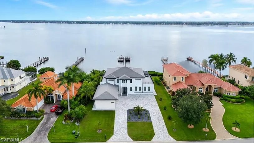 6390 River Club Ct, North Fort Myers, Florida 33917
