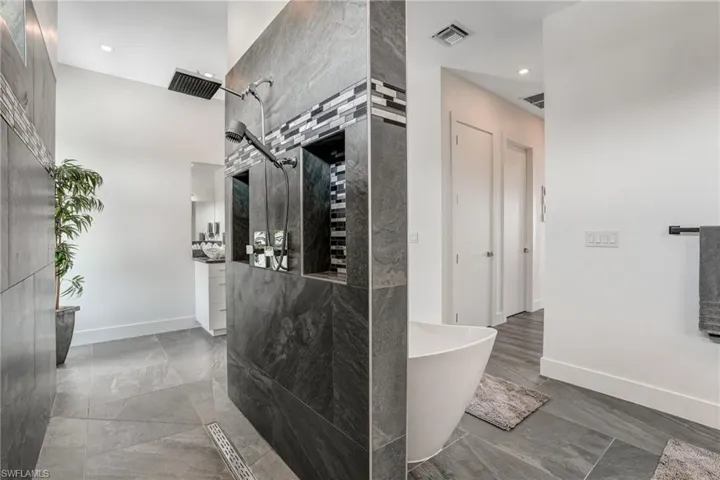 6390 River Club Ct, North Fort Myers, Florida 33917