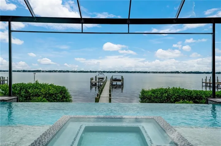 6390 River Club Ct, North Fort Myers, Florida 33917