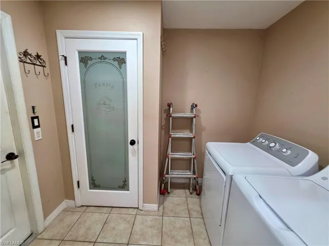 1803 Sw 2nd Ave, Cape Coral, Florida 33991