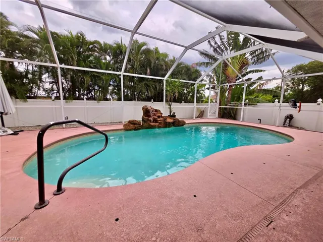 1803 Sw 2nd Ave, Cape Coral, Florida 33991