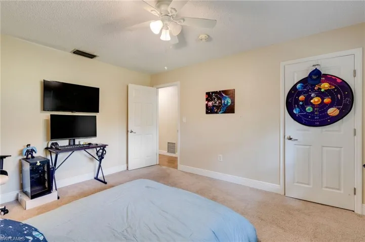 4613 Orange River Loop Rd, Fort Myers, Florida 33905