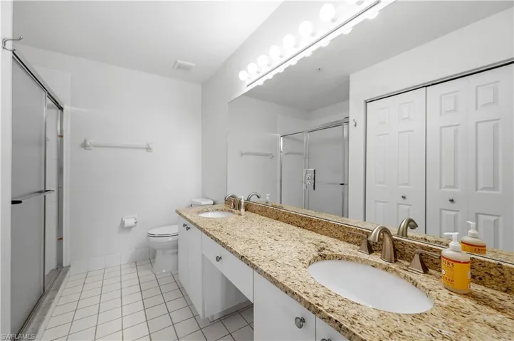 6605 Huntington Lakes Cir 203, Naples, Florida 34119