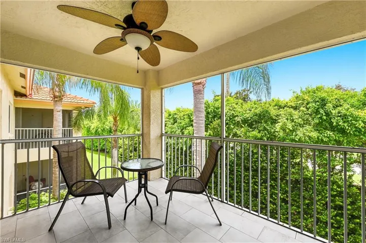 6605 Huntington Lakes Cir 203, Naples, Florida 34119