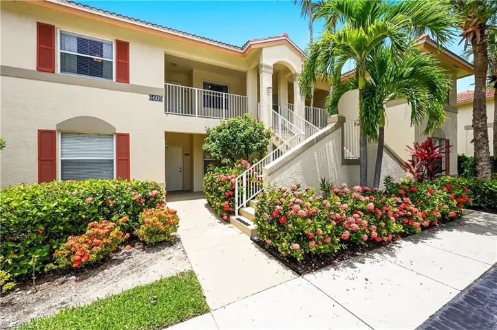 6605 Huntington Lakes Cir 203, Naples, Florida 34119